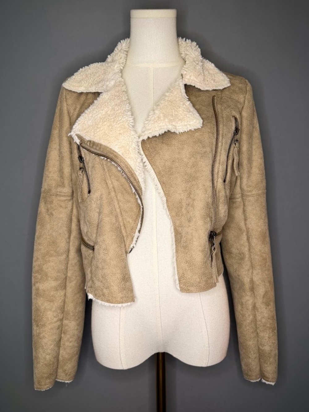 Urban Behavior Peace & Love Faux Shearling Cropped Moto Jacket Tan Cream Size S